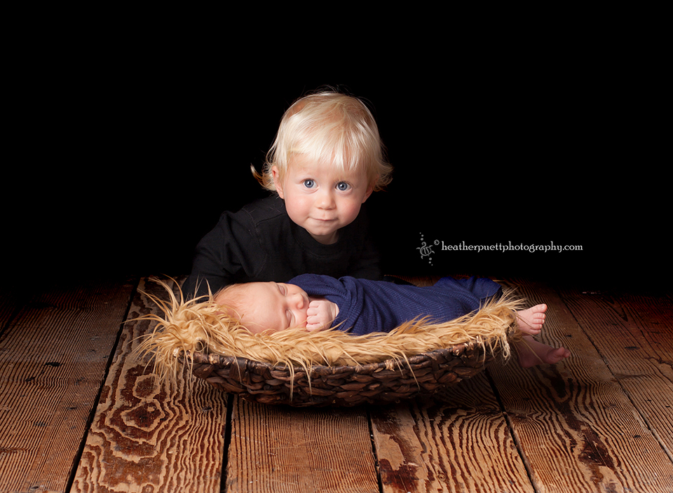 http://www.heatherpuettphotography.com/blog/newborn-baby-asher-everett-washington-newborn-photographer